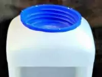 Flaschendusche mit Deckel