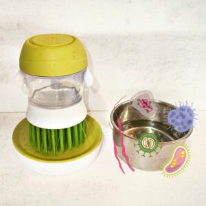 Wassernäpfe reinigen